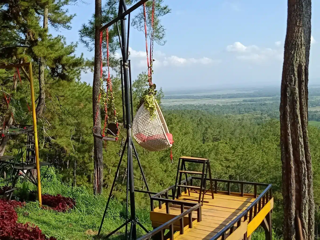 KURANGI KECEPATAN SEKARANG: Tempat Tenang di Tengah Keramaian Cilacap